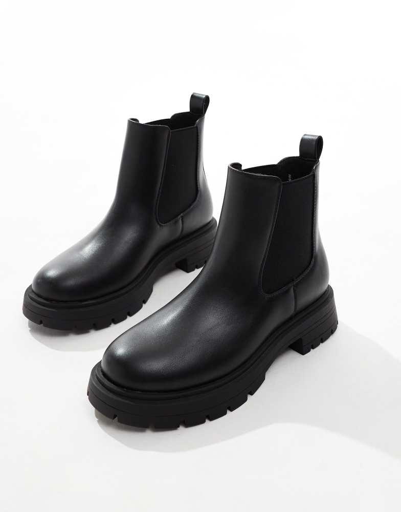 ASOS DESIGN Wide Fit Adjust chunky chelsea boots in black  display picture 1