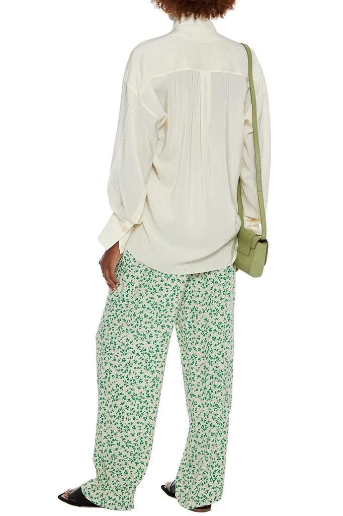 商品Chloé|Tie-neck pinstriped silk crepe de chine blouse,价格¥2259,第1张图片