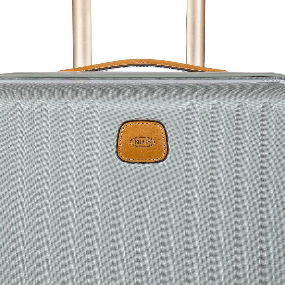 Capri 2.0 21" Carry-On Spinner Suitcase 商品