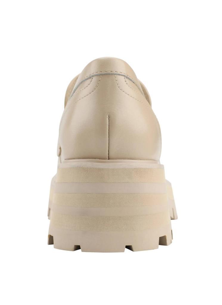 商品Marc Fisher|Latika Lug Sole Loafer In Taupe Leather,价格¥830,第3张图片详细描述