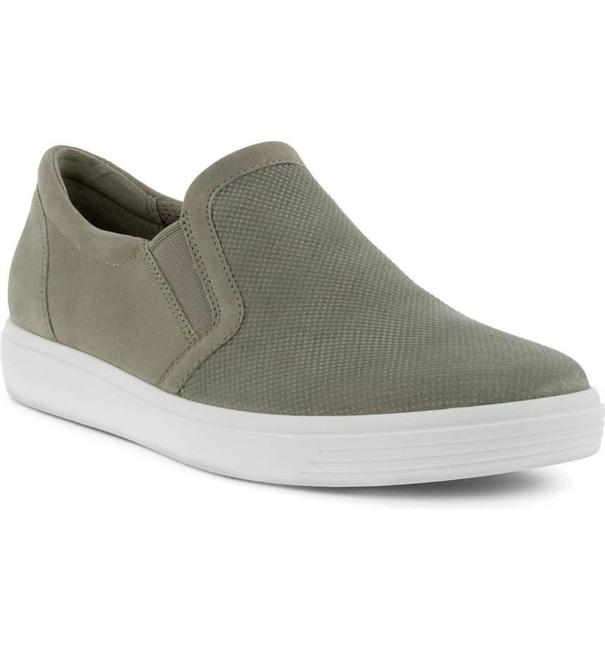 商品ECCO|Vetiver Classic Leather Slip-On Sneaker,价格¥377,第1张图片