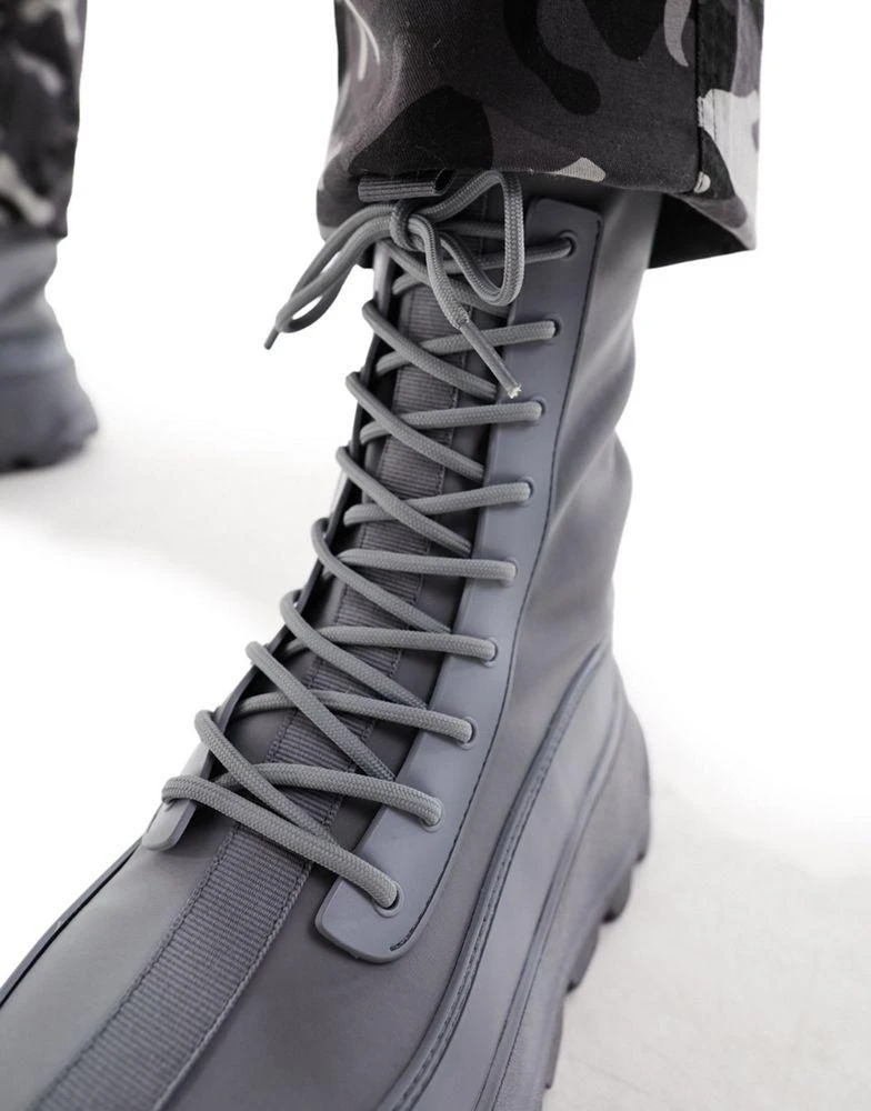 商品ASOS|ASOS DESIGN chunky lace up sock boots in distressed grey neoprene,价格¥577,第2张图片详细描述