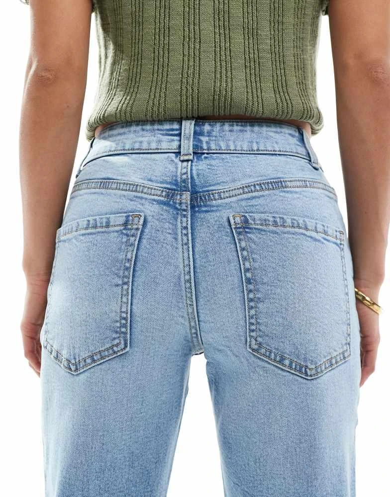 商品ASOS|ASOS DESIGN Petite slim fit comfort mom jeans in mid blue,价格¥231,第4张图片详细描述