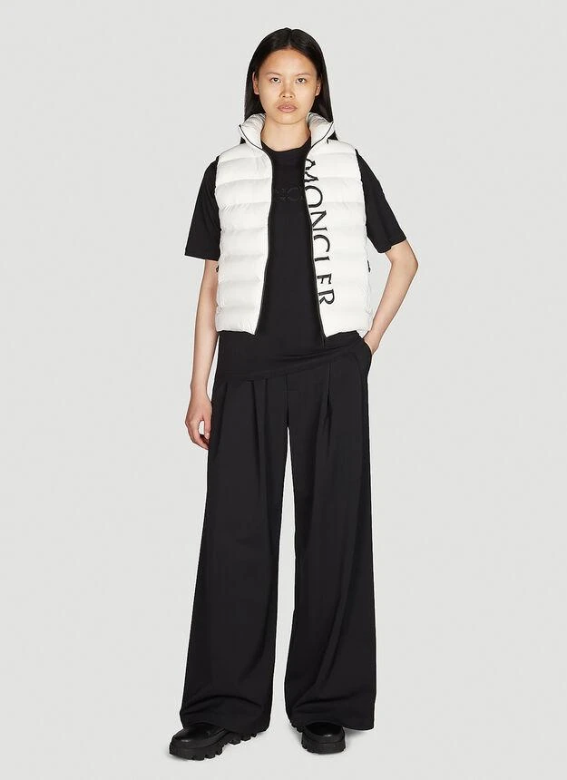 商品Moncler|Cenis Sleeveless Down Jacket in White,价格¥8164,第2张图片详细描述