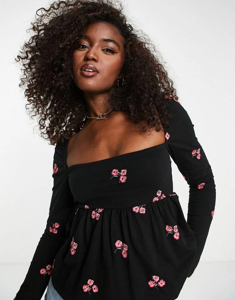 商品ASOS|ASOS DESIGN square neck top with red floral embroidery in black,价格¥268,第3张图片详细描述