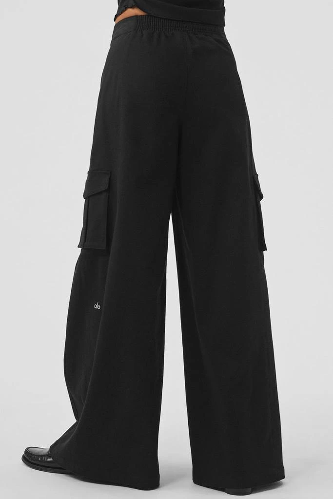 商品Alo|Show Off Cargo Wide Leg Trouser (Regular) - Black,价格¥1209,第3张图片详细描述