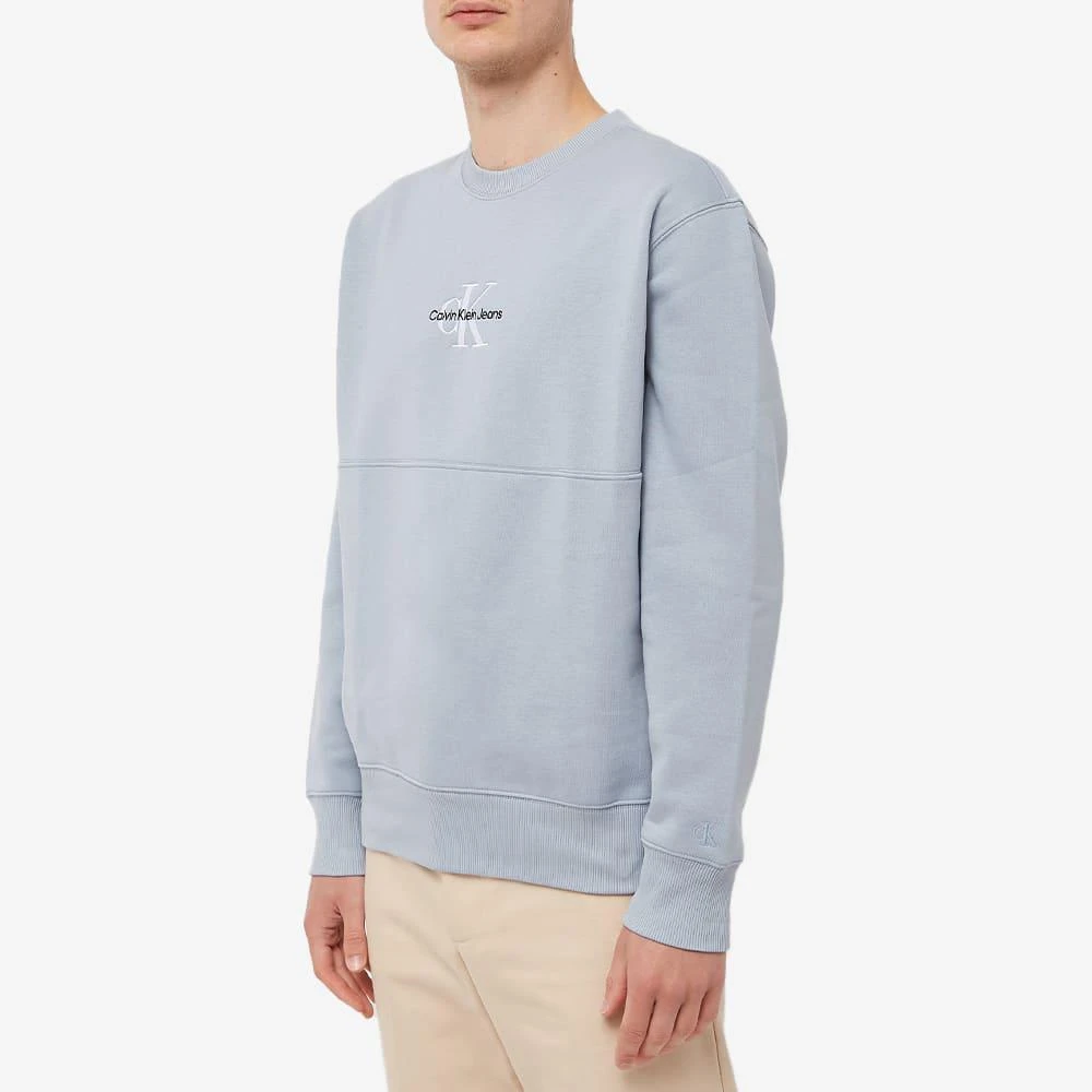 商品Calvin Klein|Calvin Klein Monogram Logo Crew Sweat,价格¥443,第2张图片详细描述