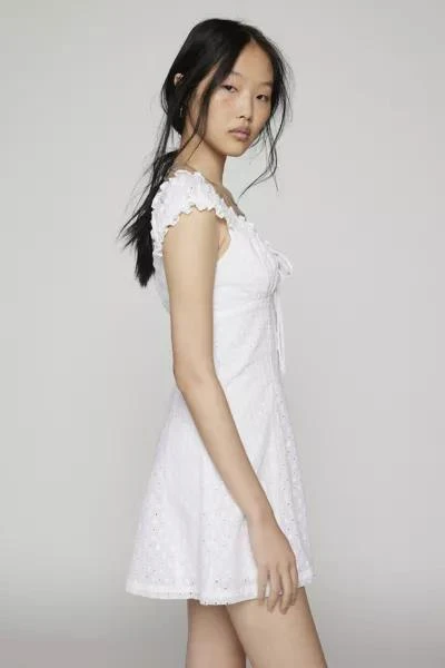 商品Urban Outfitters|UO Blair Eyelet Mini Dress,价格¥304,第3张图片详细描述