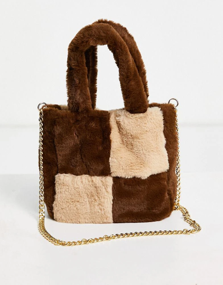 商品ASOS|ASOS DESIGN faux fur tote bag with chain in brown and beige patchwork,价格¥87,第4张图片详细描述