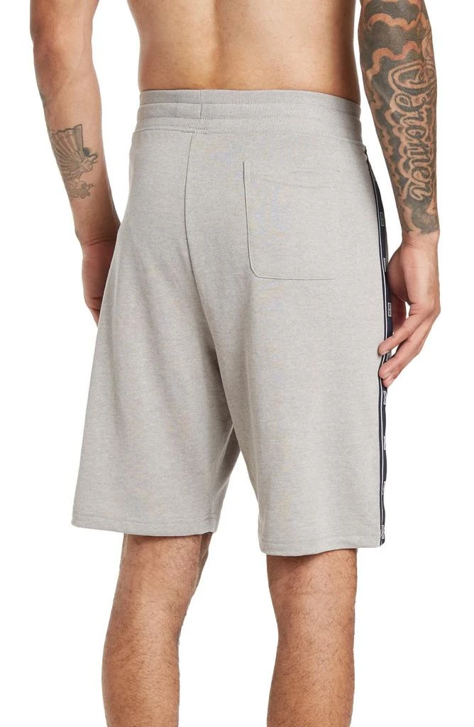 商品Tommy Hilfiger|Drawstring Logo Tape Shorts,价��格¥125,第2张图片详细描述