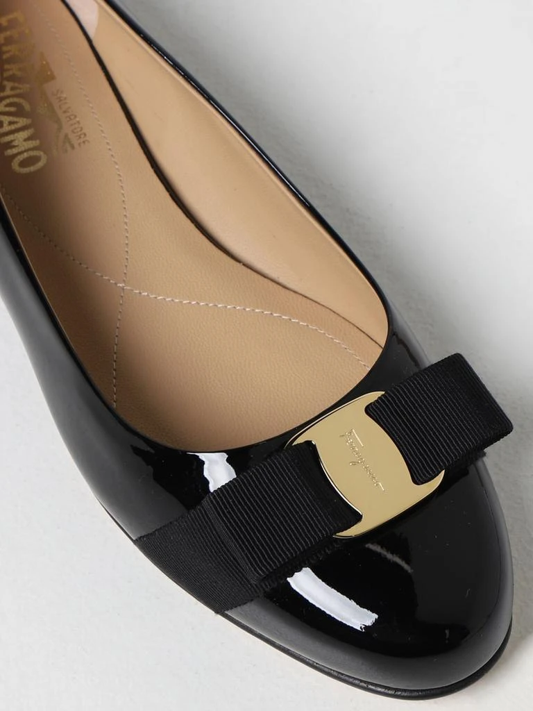 商品Salvatore Ferragamo|Ferragamo Varina patent leather ballet flats,价格¥5271,第4张图片详细描述