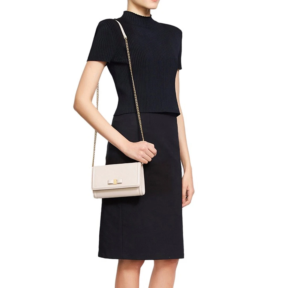 SALVATORE FERRAGAMO 女士米色牛皮单肩链条包斜跨包 22-C940-683495 商品