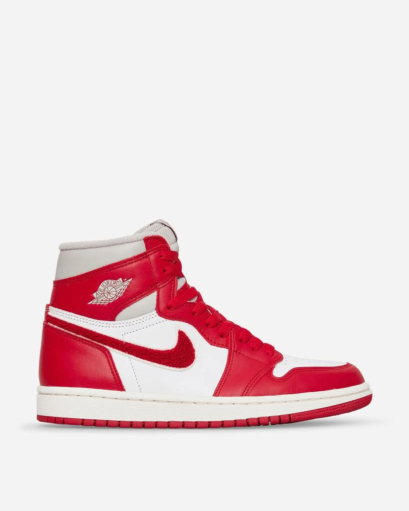 商品Jordan|WMNS Air Jordan 1 Retro Hi OG Sneakers Varsity Red,价格¥900,第2张图片详细描述