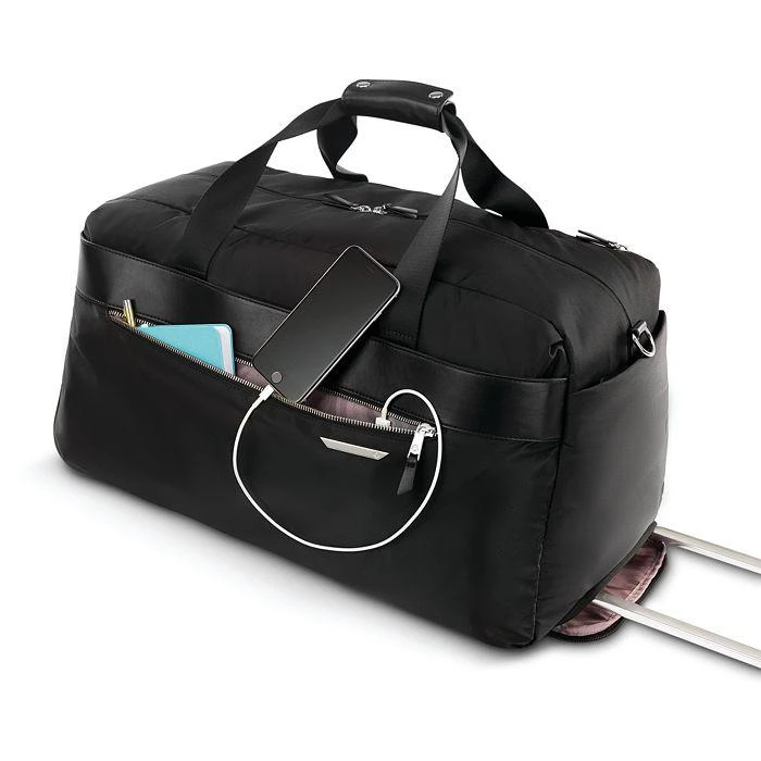 Just Right Wheeled Weekend Duffel Bag 商品