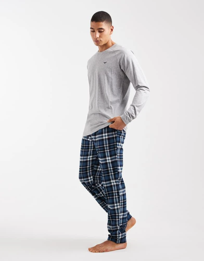 商品Threadbare|Threadbare long sleeve top and trouser pyjama set in grey and navy check,价格¥245,第2张图片详细描述