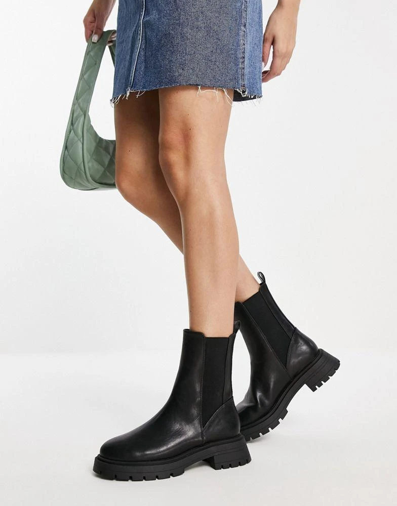 商品ASOS|ASOS DESIGN Alfie chunky chelsea boots in black,价格¥310,第4张图片详细描述