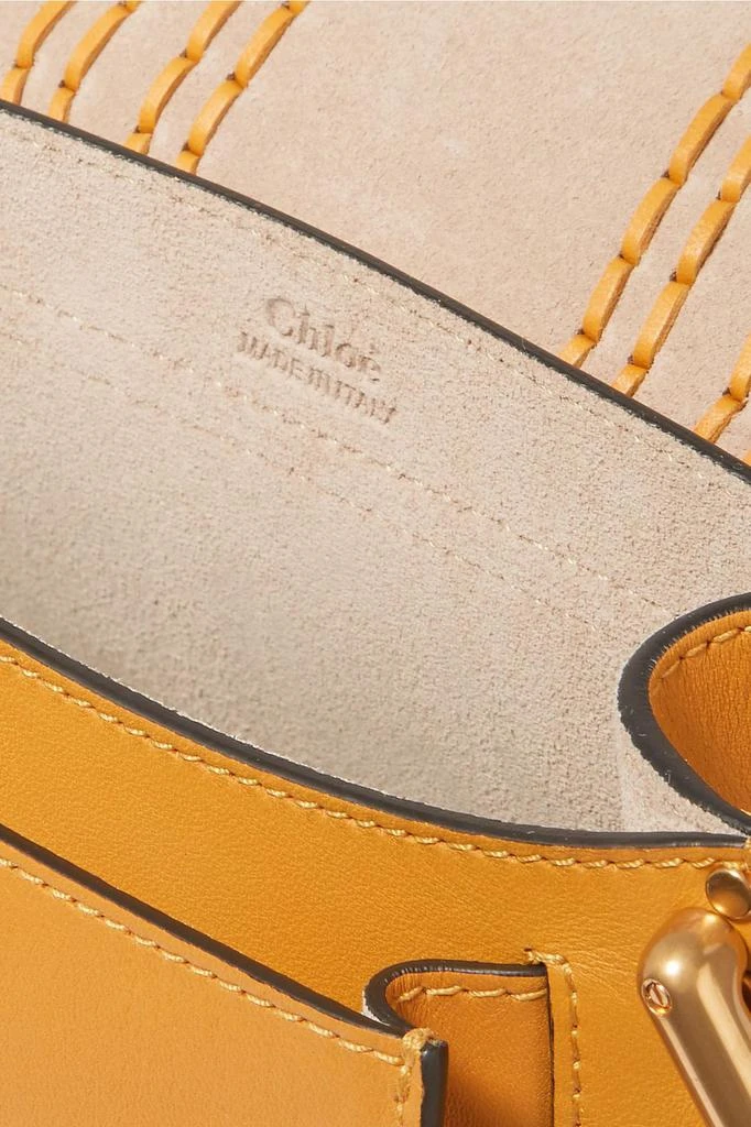 商品Chloé|Hudson mini tasseled studded leather shoulder bag,价格¥4446,第5张图片详细描述