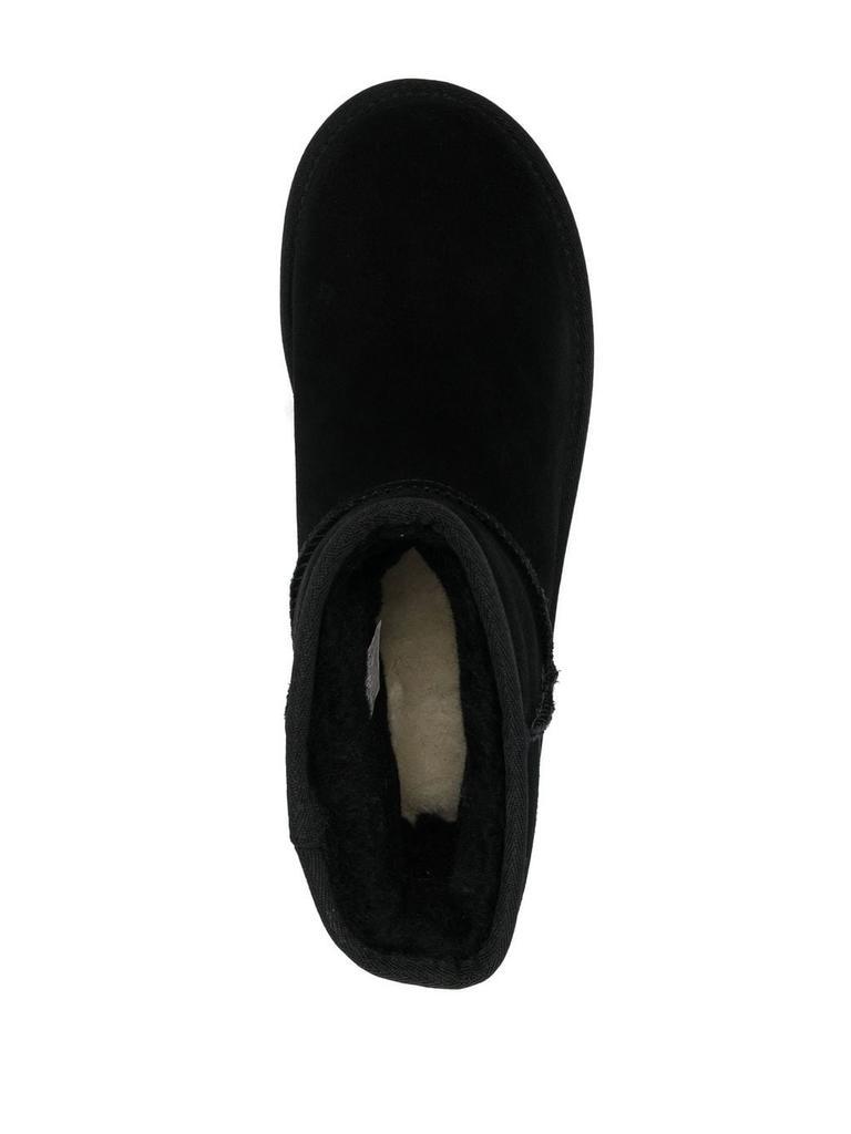 商品UGG|UGG Mini Classic Platform ankle boots,价格¥1327,第5张图片详细描述