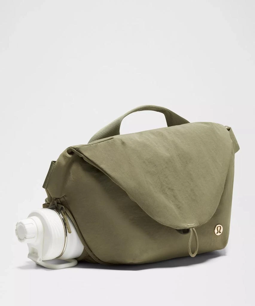 Curved Crossbody Bag 3L 商品