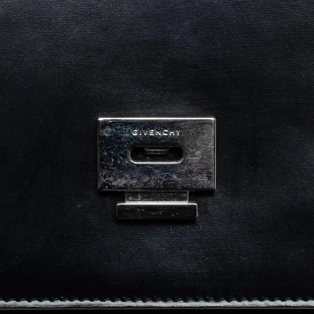 Givenchy Black Leather Small Infinity Shoulder Bag 商品