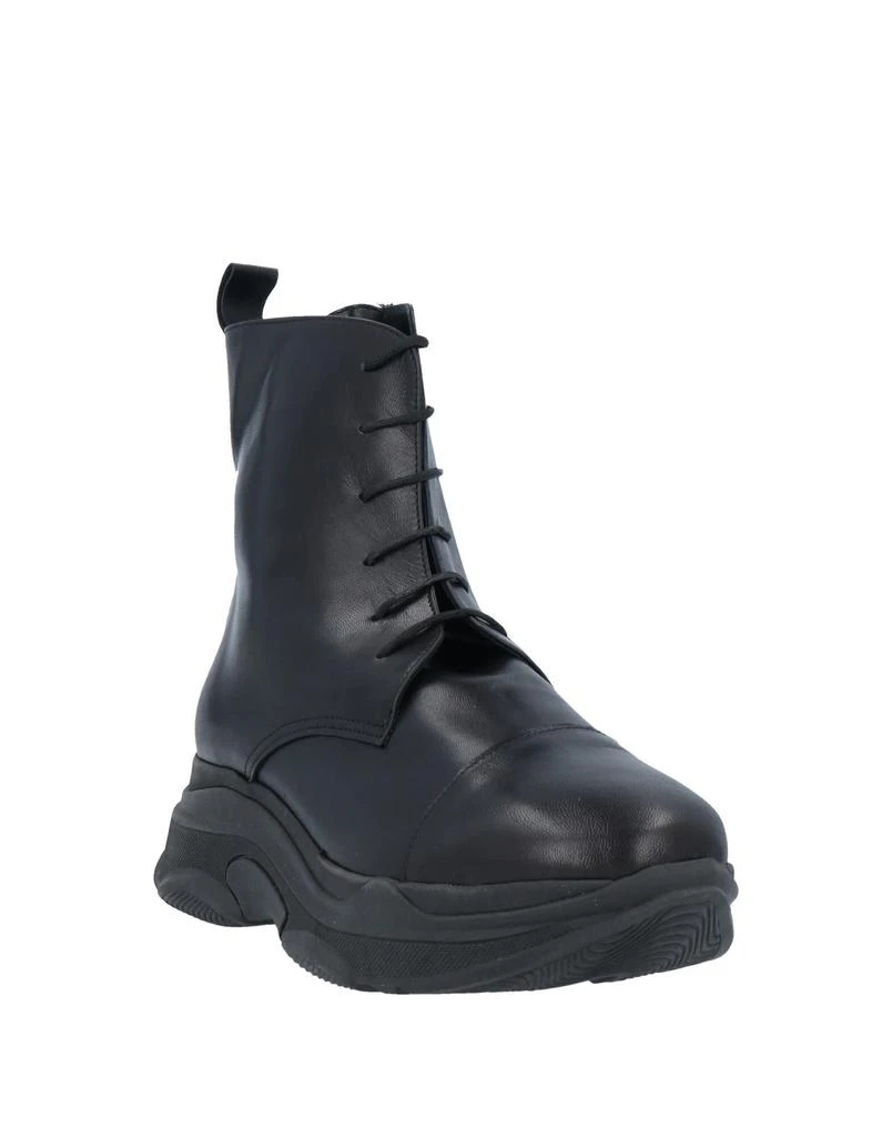 商品ROBERTO DELLA CROCE|Ankle boot,价格¥670,第2张图片详细描述