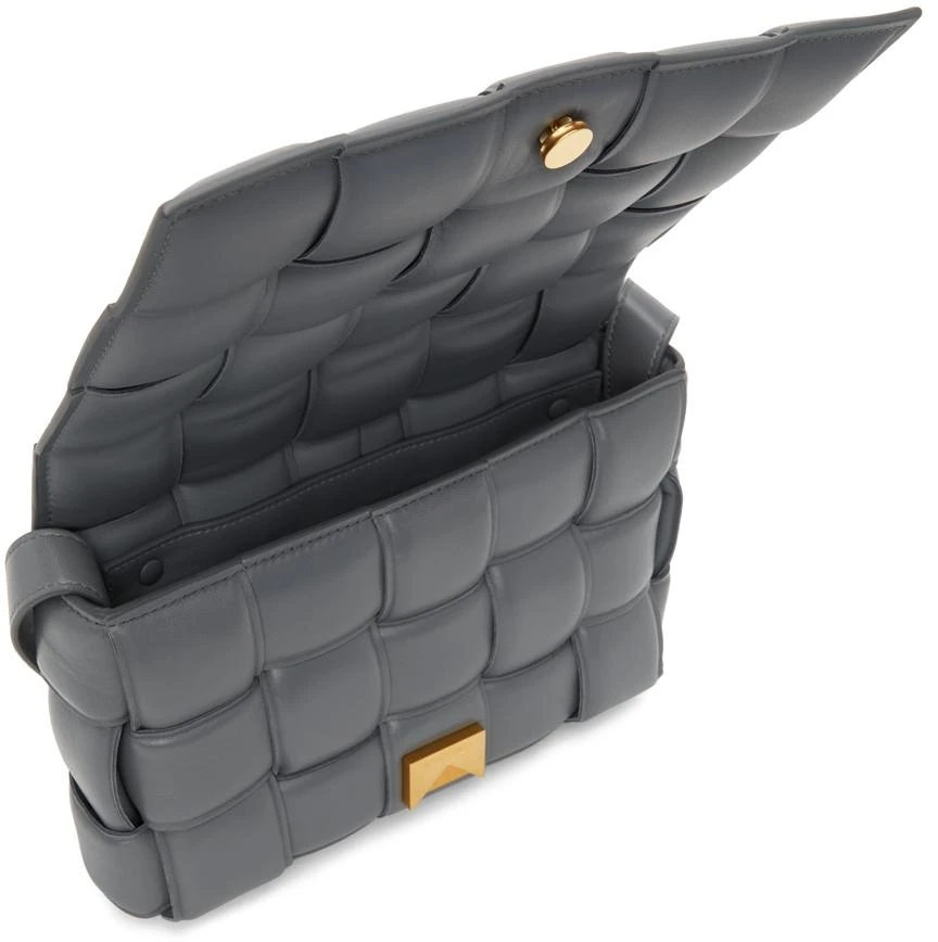 商品Bottega Veneta|Grey Padded Cassette Bag,价格¥23266,第5张图片详细描述