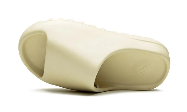 Adidas Yeezy Slide 商品