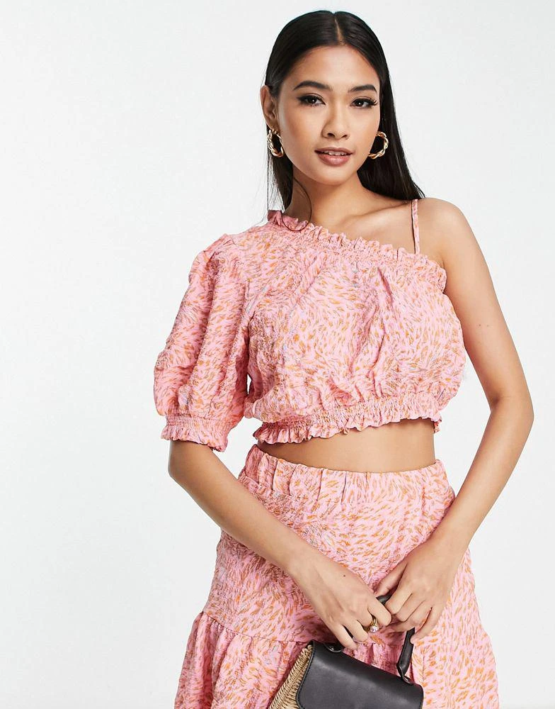 商品VERO MODA|Vero Moda textured one shoulder top co-ord in pink leopard print,价格¥84,第4张图片详细描述