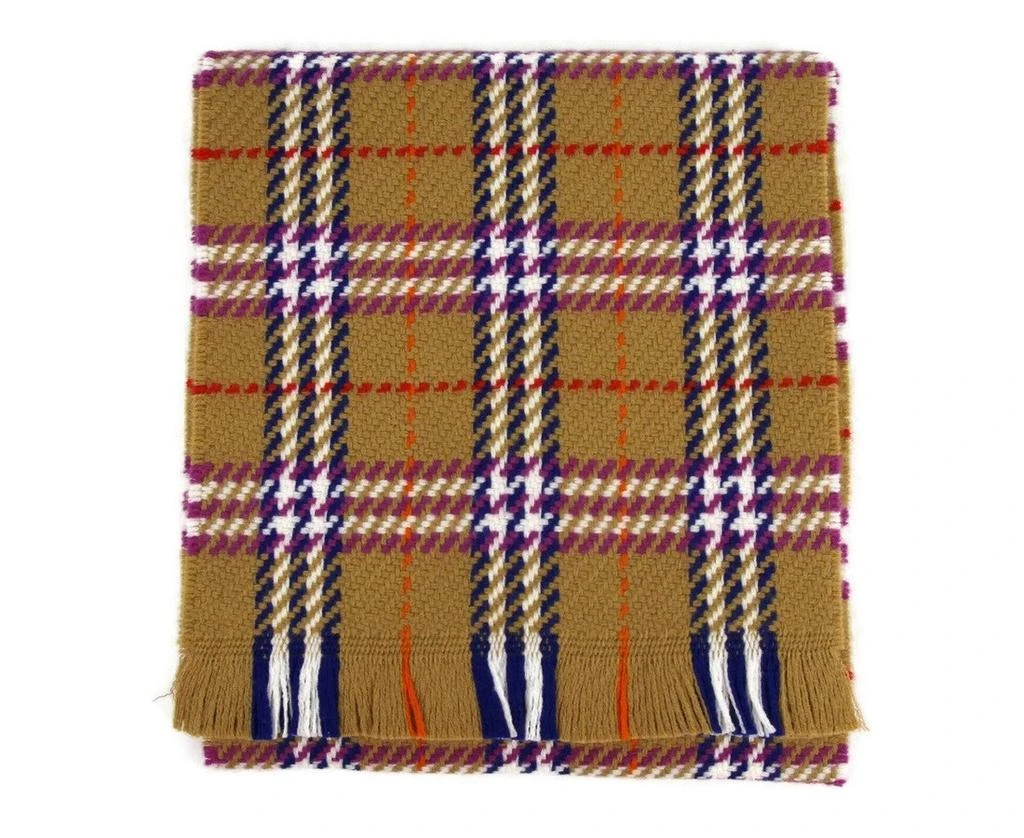 商品Burberry|Burberry Women's Antique  Vintage Check Extra Fine Merino Wool Scarf,价格¥3633,第1张图片