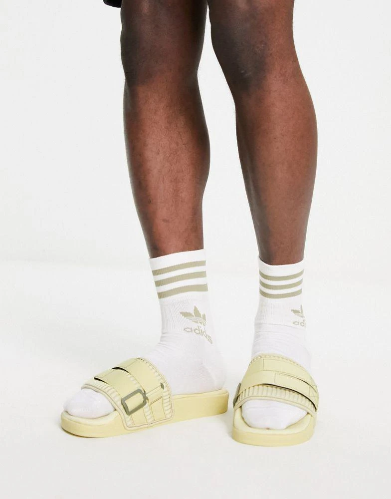 商品Adidas|adidas Originals Adilette 2.0 Retro sliders in sandy beige,价格¥240,第4张图片详细描述
