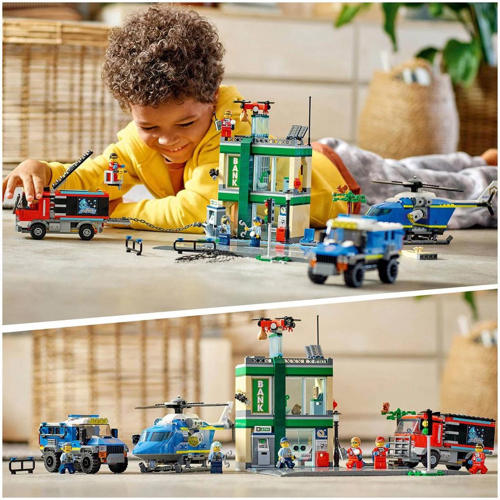 商品The Hut|LEGO City: Police Chase at the Bank Set with Trucks (60317),价格¥878,第3张图片详细描述