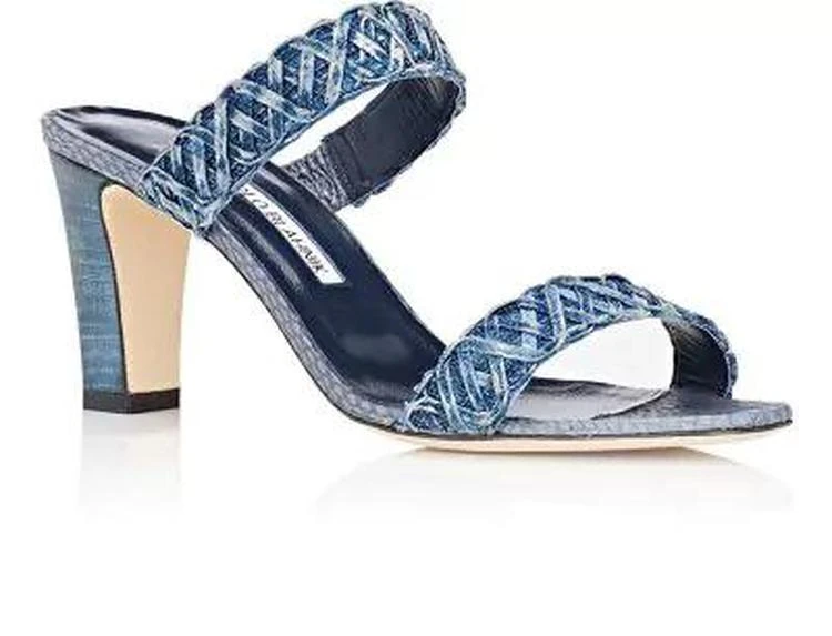 商品Manolo Blahnik|Geras Denim Slide Sandals,价格¥2522,第2张图片详细描述