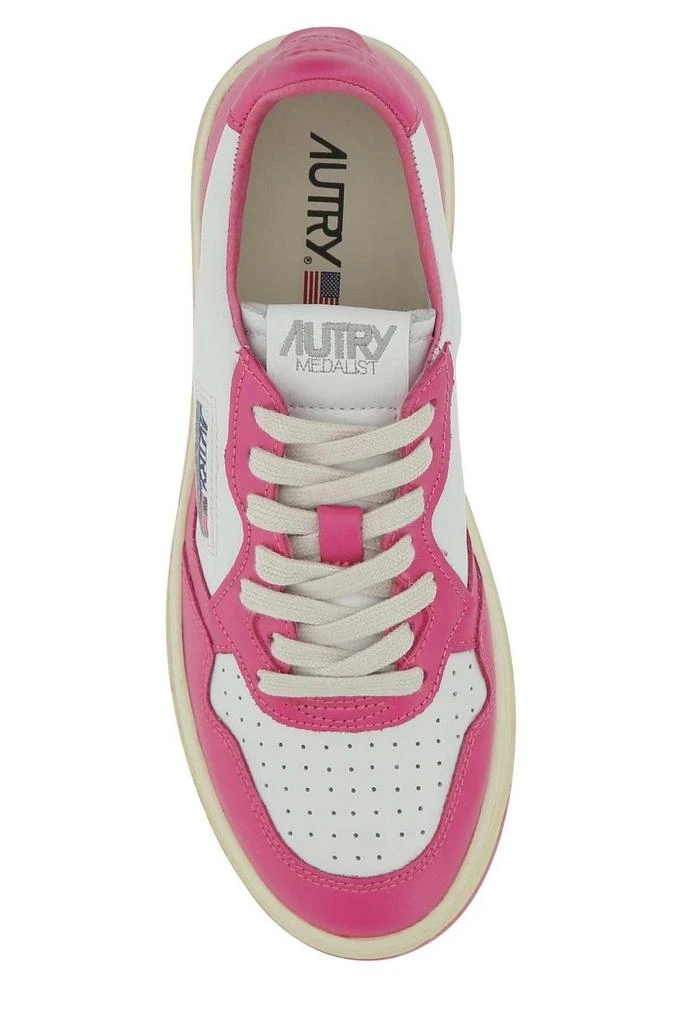 商品Autry|Autry Logo Patch Low-Top Sneakers,价格¥844,第3张图片详细描述