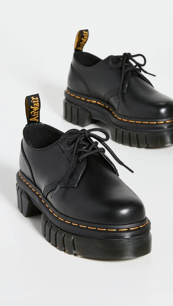 商品Dr. Martens|Dr. Martens 马汀博士 Audrick 沟纹鞋底平底鞋,价格¥381,第4张图片详细描述