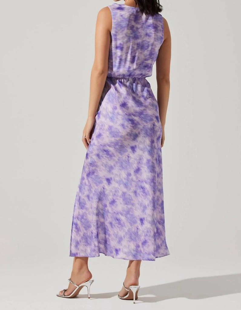 商品ASTR|Elin Dress In Purple Abstract,价格¥639,第3张图片详细描述