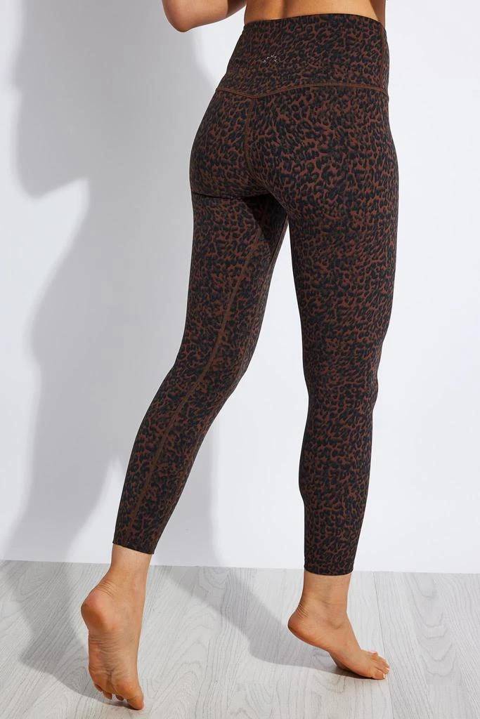 商品Varley|Let's Move High Waisted Legging 25 - Bronze Distorted Cheetah,价格¥744,第3张图片详细描述