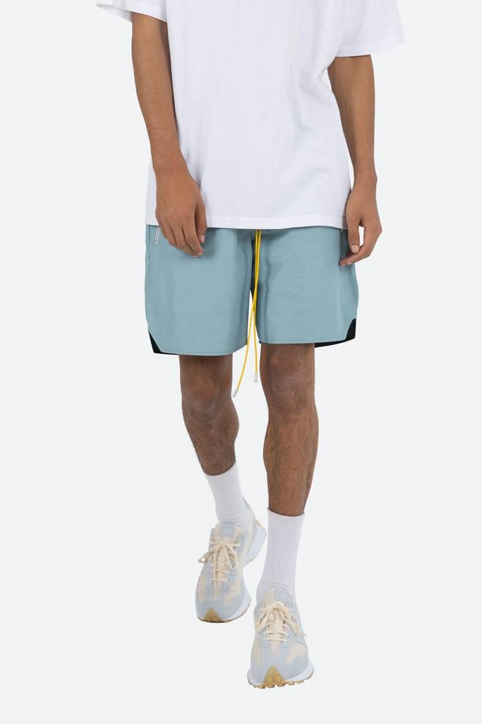 商品MNML|Nylon Walking Shorts - Teal,价格¥136,第2张图片详细描述
