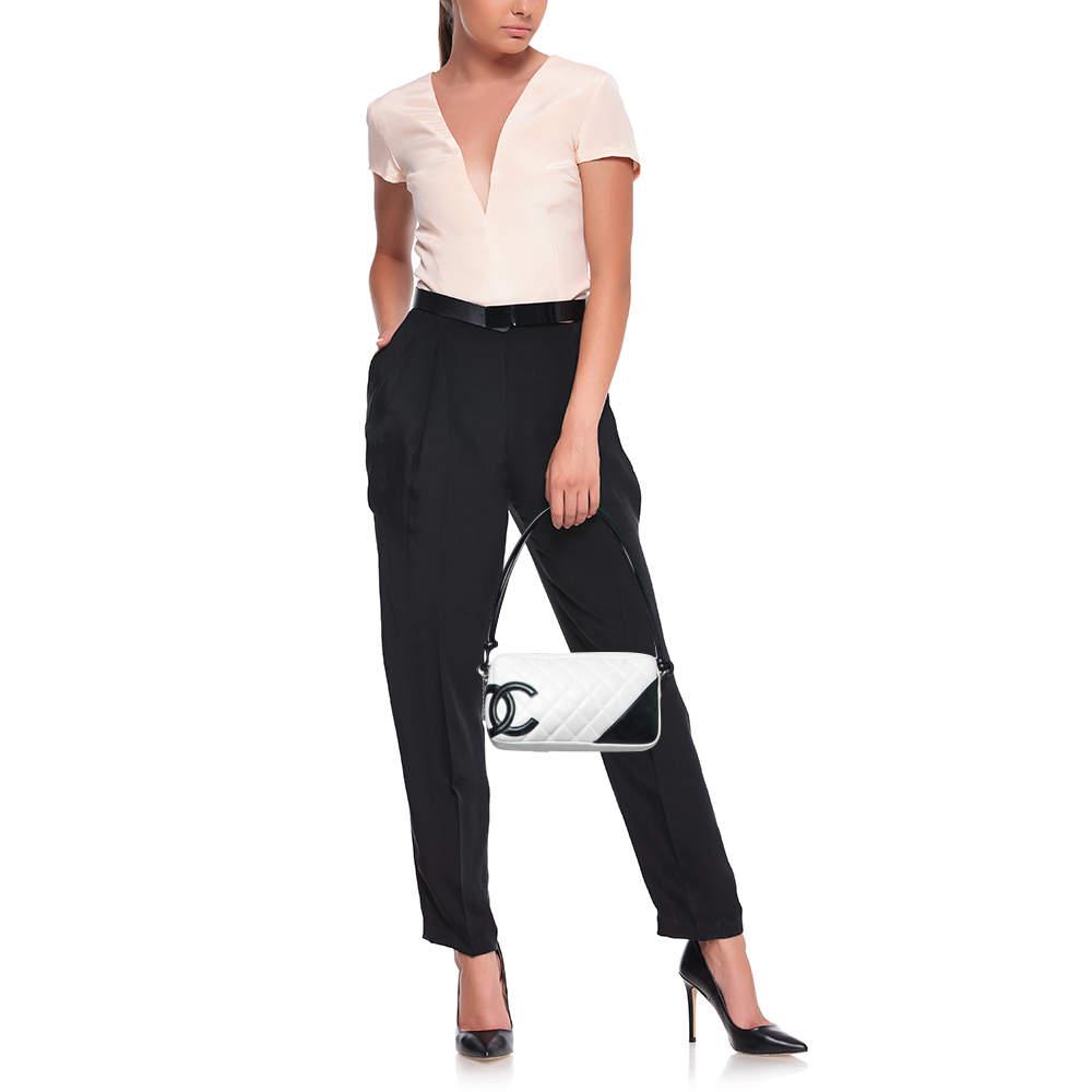 Chanel White/Black Quilted Leather Ligne Cambon Pochette商品第2张图片规格展示