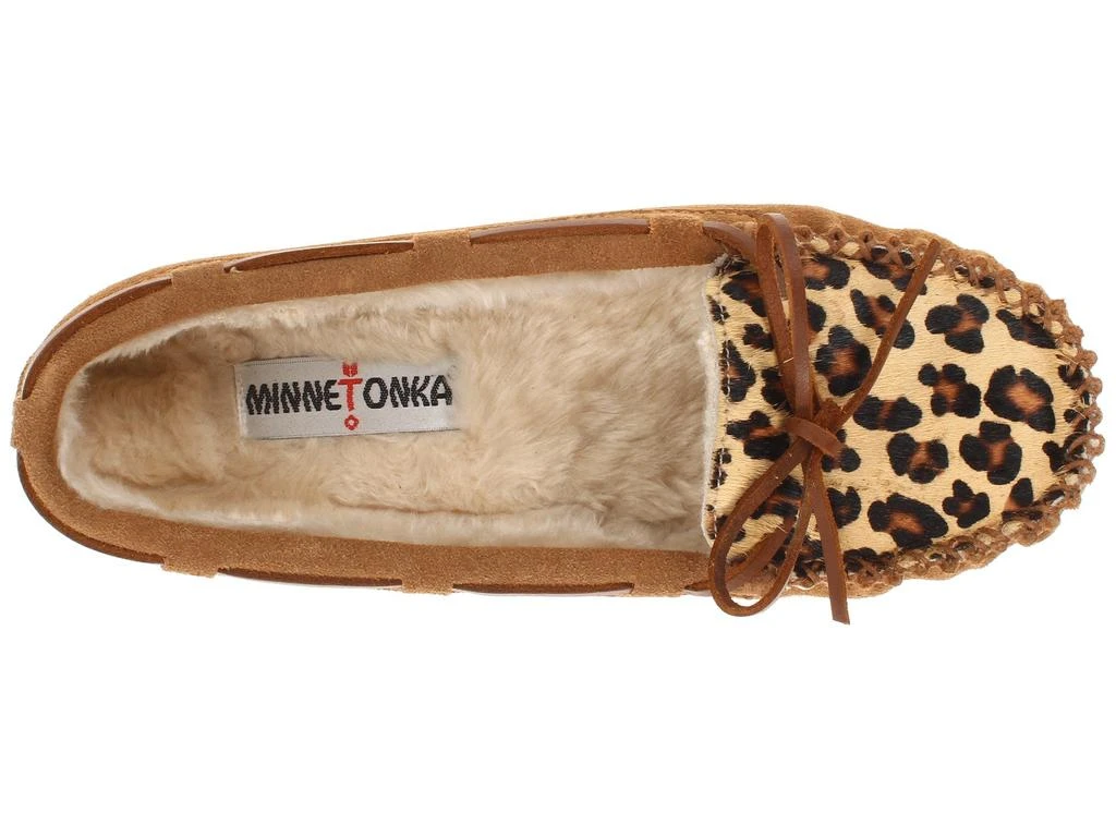 商品Minnetonka|加绒豹纹Leopard Cally Slipper,价格¥299,第2张图片详细描述