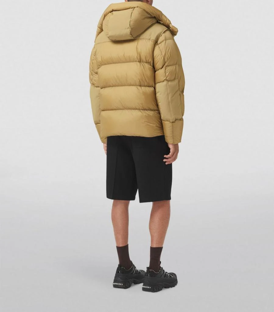 Detachable-Sleeve Puffer Jacket 商品