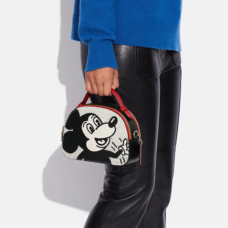 商品[国内直发] Coach|蔻驰 x Disney 迪士尼联名款 Serena Keith Haring 21 米老鼠卡通图案 鹅卵石皮革 手提单肩斜挎包 小号 女款 黑色拼白色,价格¥1406,第5张图片详细描述