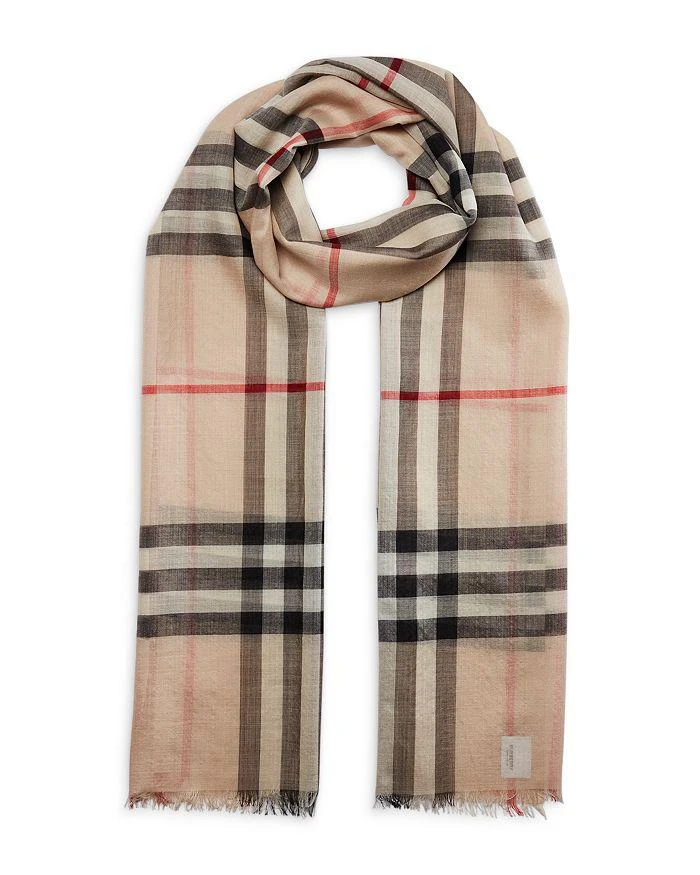 商品Burberry|经典大格纹混羊毛丝巾 丝巾,价格¥3378,第4张图片详细描述