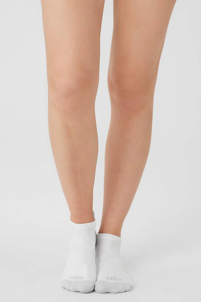 商品Alo|Women's Performance Tab Sock - White/Dove Grey,价格¥135,第2张图片详细描述