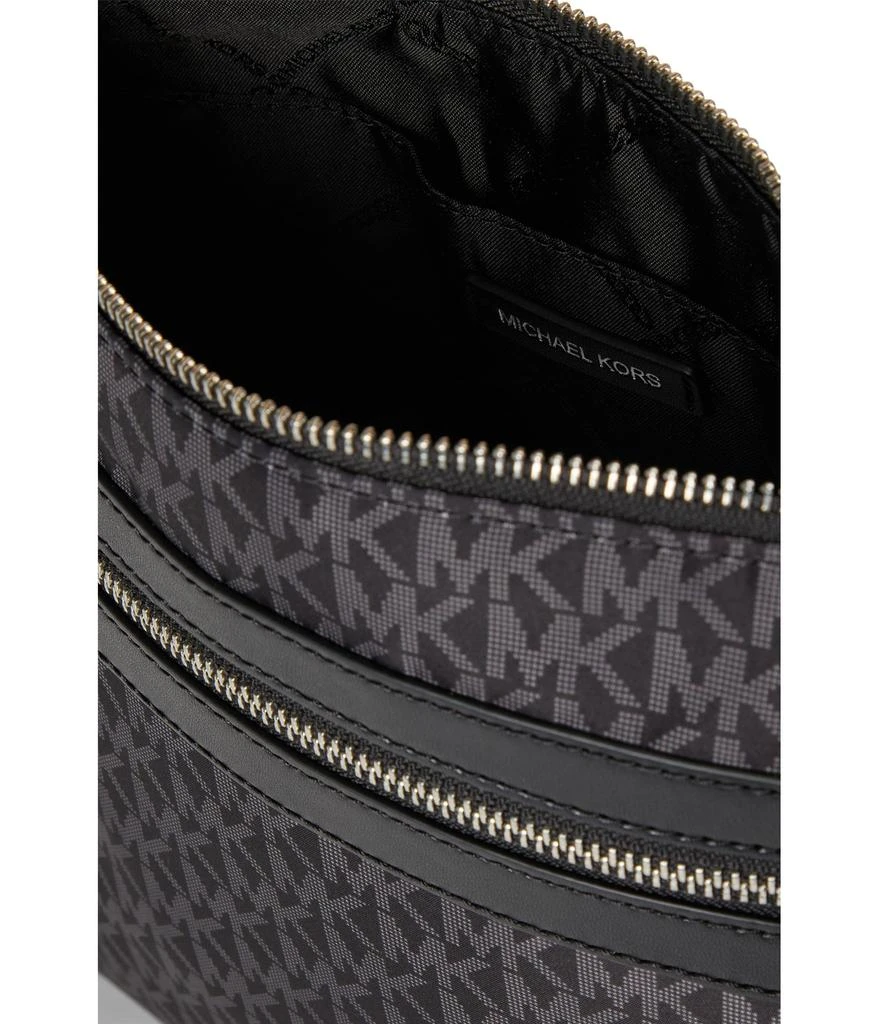 商品Michael Kors|Jet Set Charm Large North/South Crossbody,价格¥1027,第3张图片详细描述