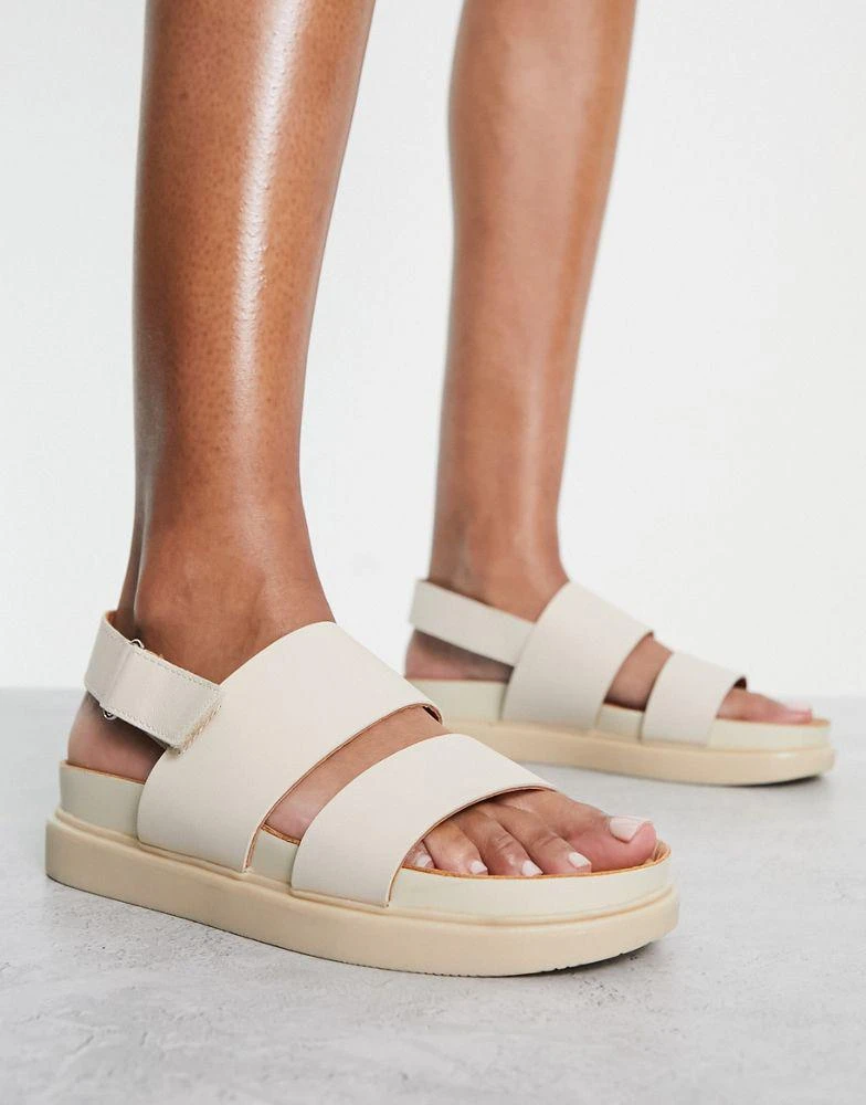 商品Vagabond|Vagabond Erin flat sandals in off white leather,价格¥492,第1张图片