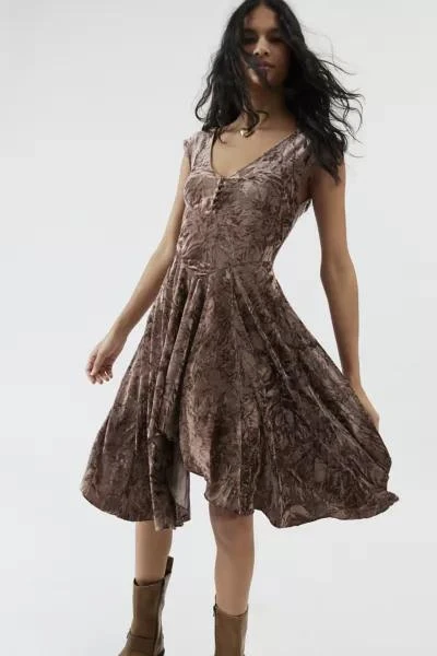 商品Urban Outfitters|UO Corina Velvet Short Sleeve Mini Dress,价格¥153,第1张图片
