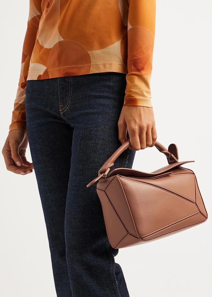 商品Loewe|Puzzle small leather top handle bag,价格¥25559,第5张图片详细描述