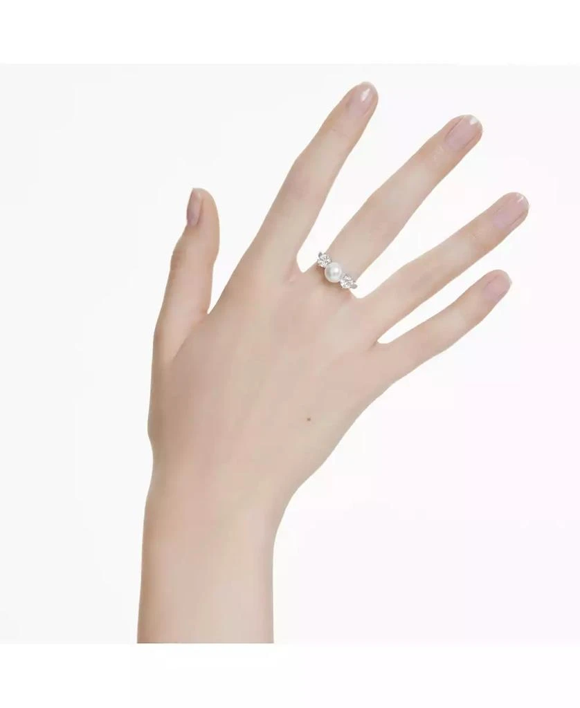 商品Swarovski|Crystal Pearl, Round Cut, White, Rhodium Plated Matrix Ring,价格¥967,第5张图片详细描述