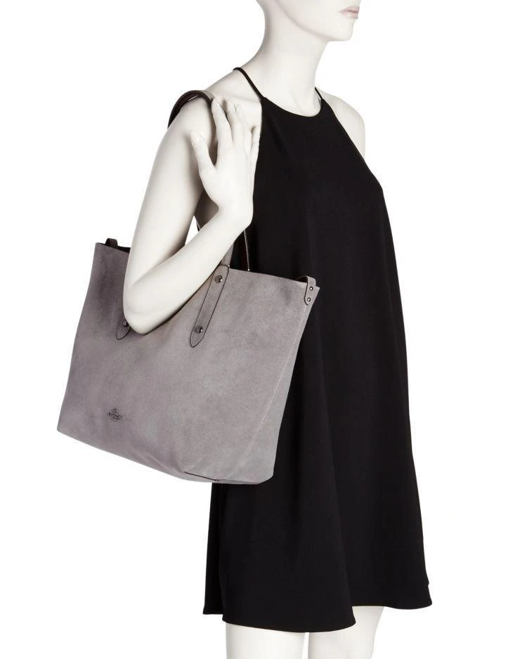 商品Coach|Reversible Large Market Tote in Suede & Crossgrain Leather,价格¥1121,第4张图片详细描述