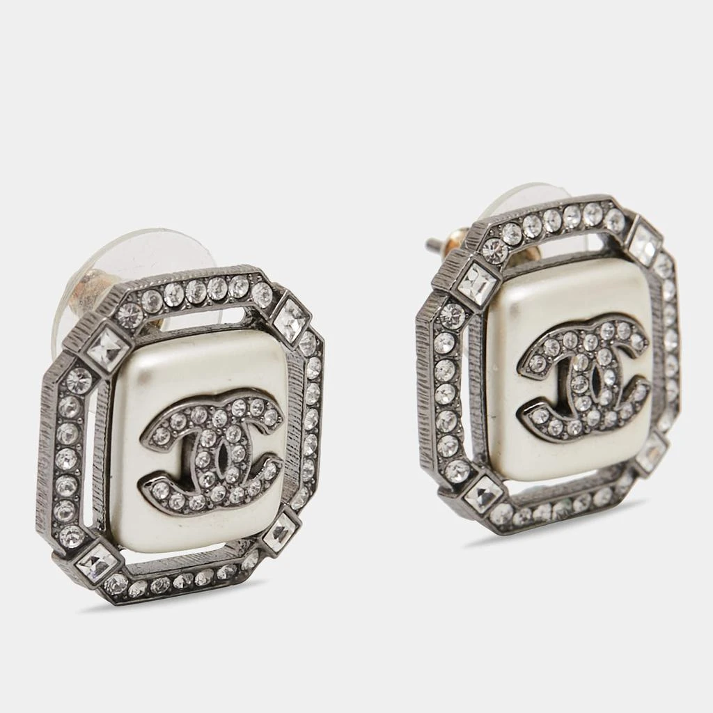 商品[二手商品] Chanel|Chanel CC Crystals Gunmetal Tone Earrings,价格¥3548,第2张图片详细描述